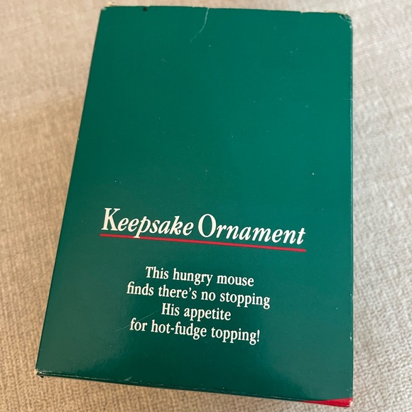 1988 Filled with Fudge Hallmark Handcrafted Ornament - Picture 3 of 6